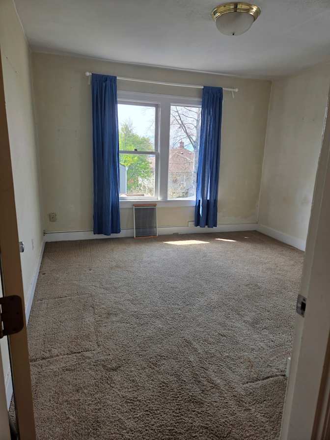 Kira Graves's room