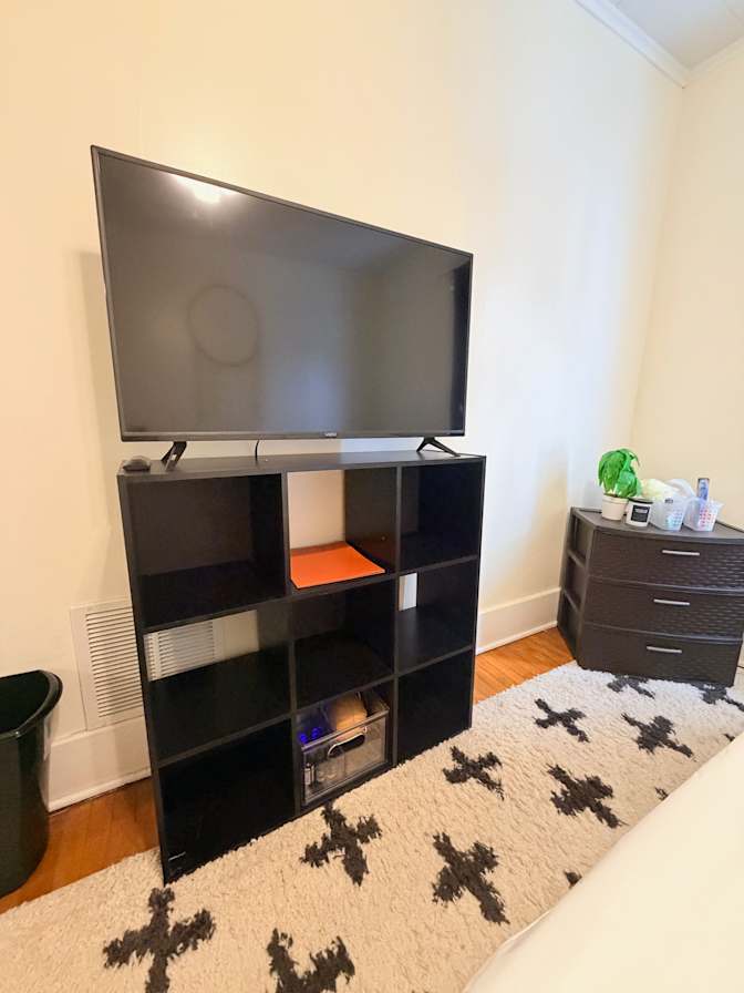 Lotus Consulting and Management LLC's room