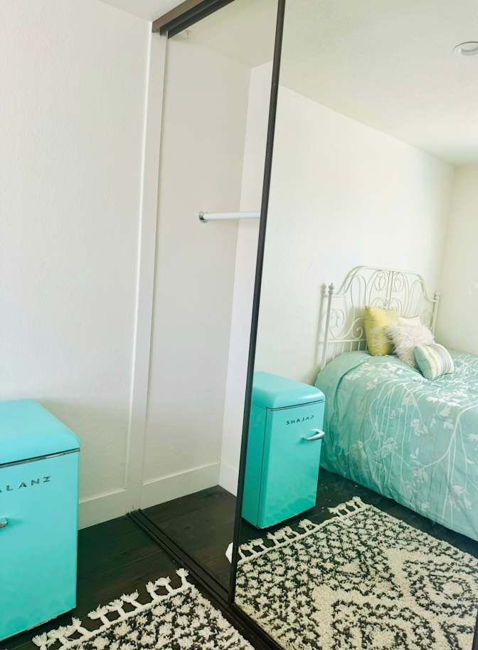 Maryam's room