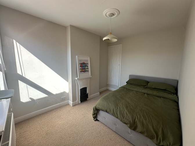 Alexis's room