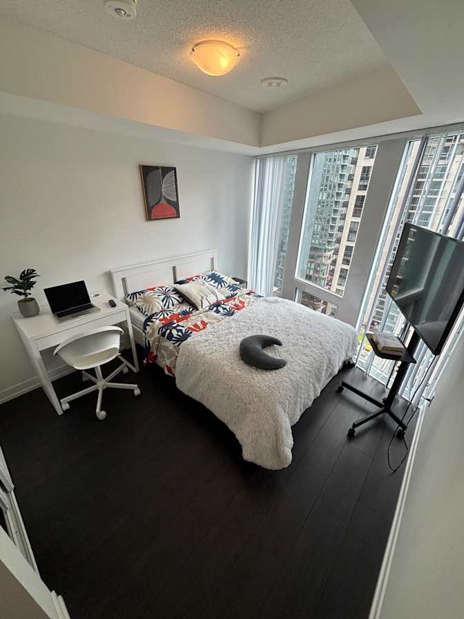 Innova's room