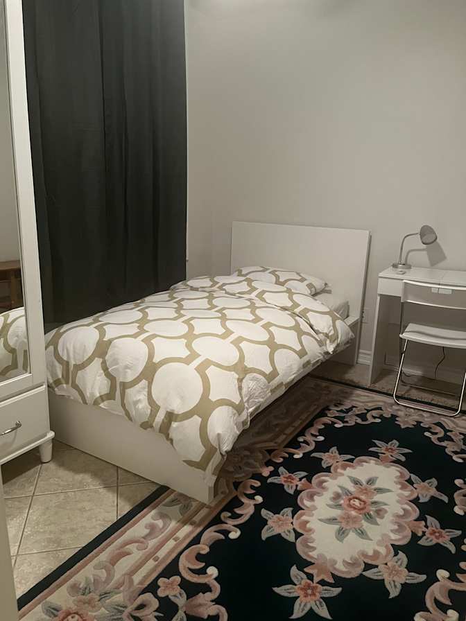 Russelle's room