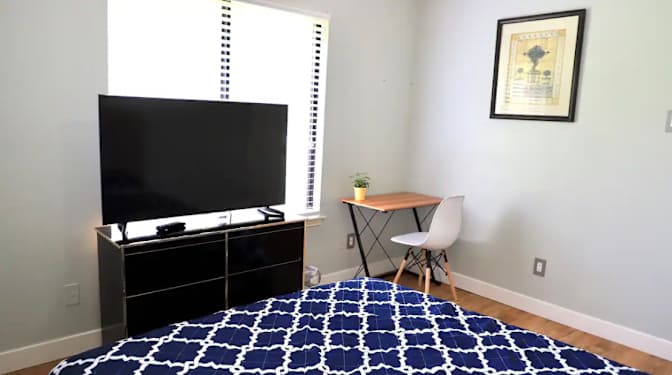 Vivian's room