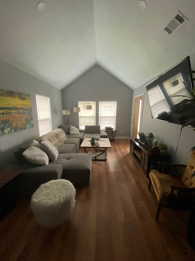 Armando's room