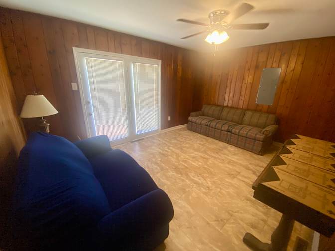 Thomas's room