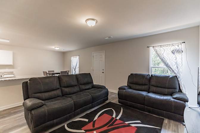 Alcove Rooms's room