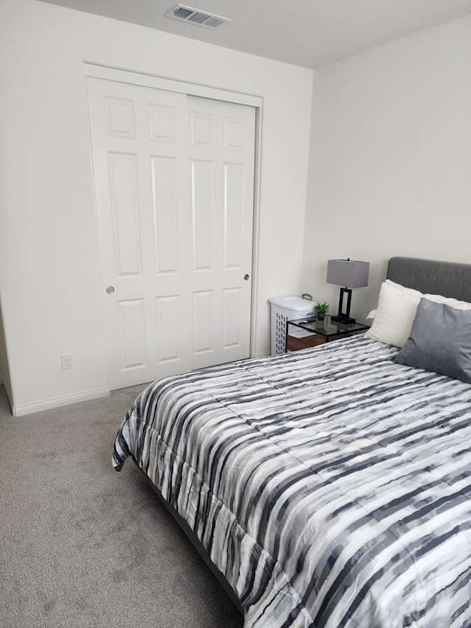 Donnie's room