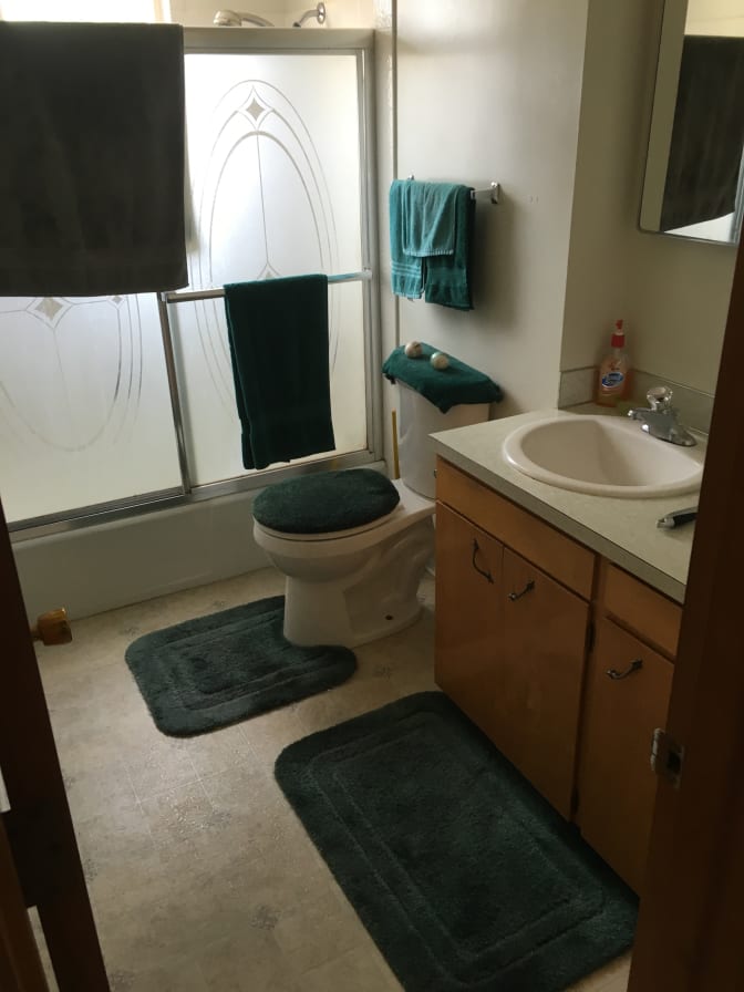 Thomas's room