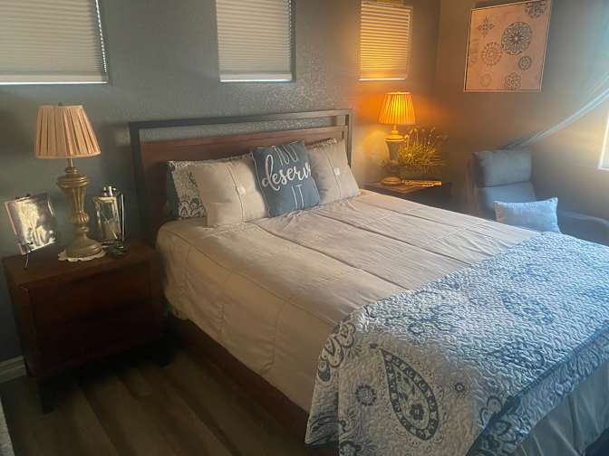 Samantga's room