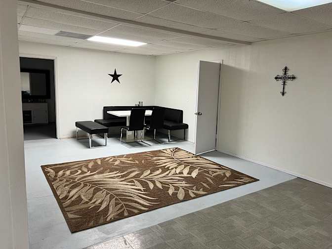 Jonnie's room