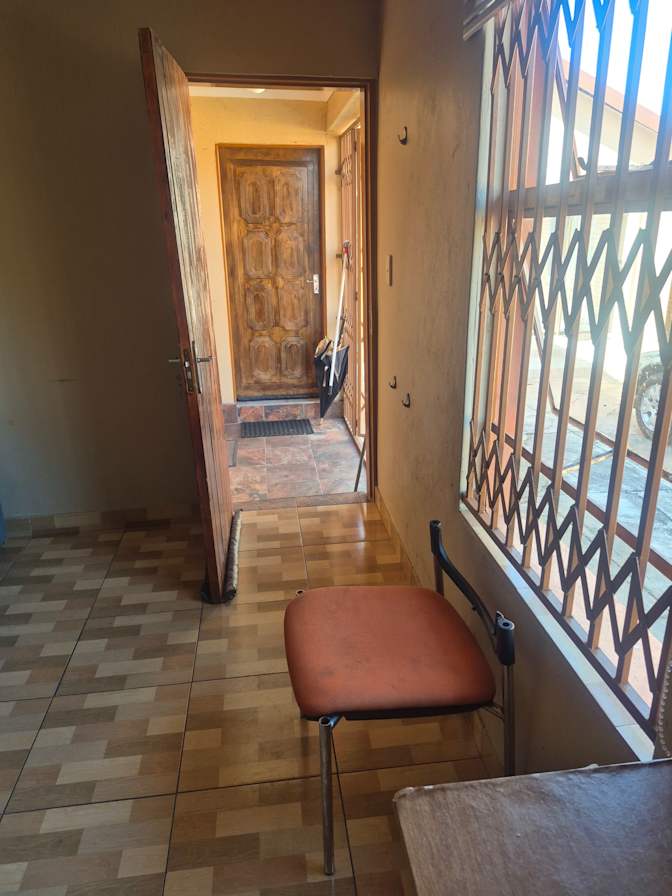 Xolani Mjiyako's room