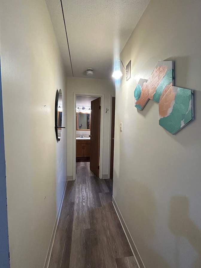 Mercedes's room