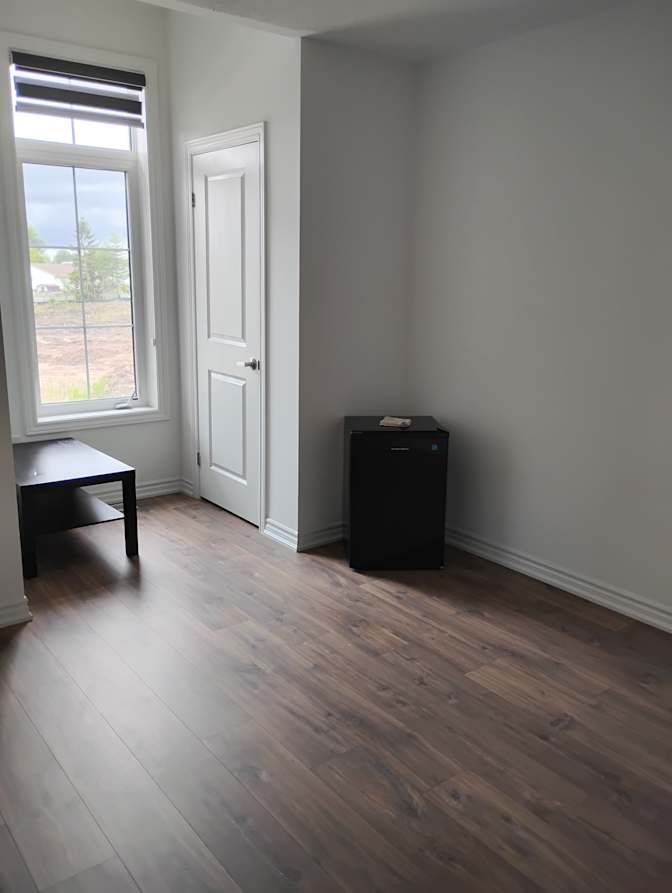 Charmaine O's room