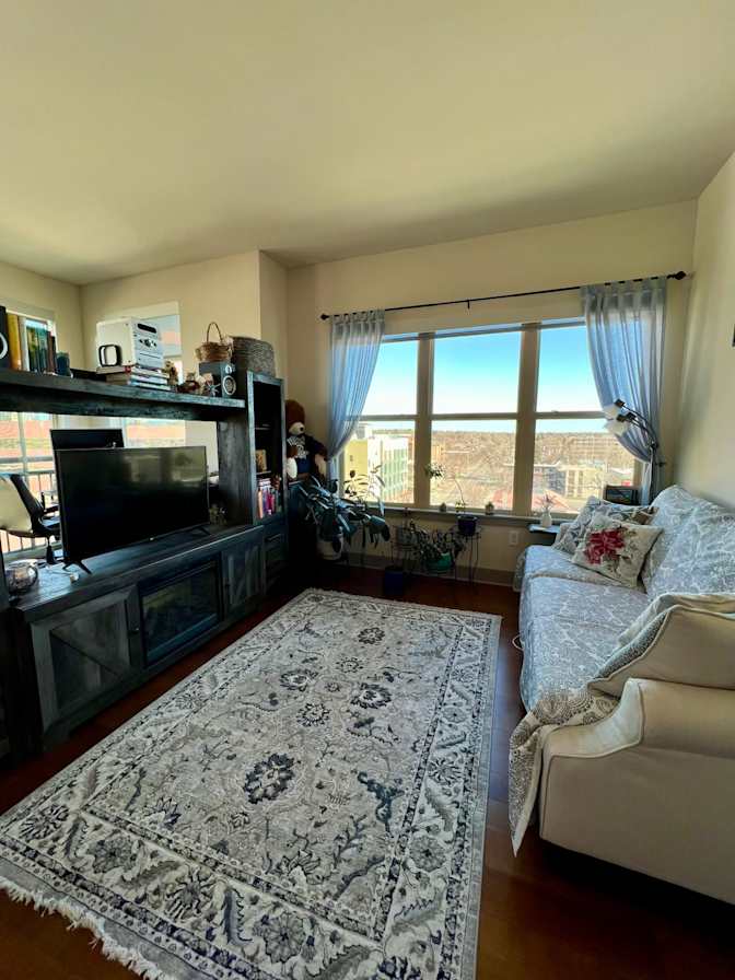 Goldston's room