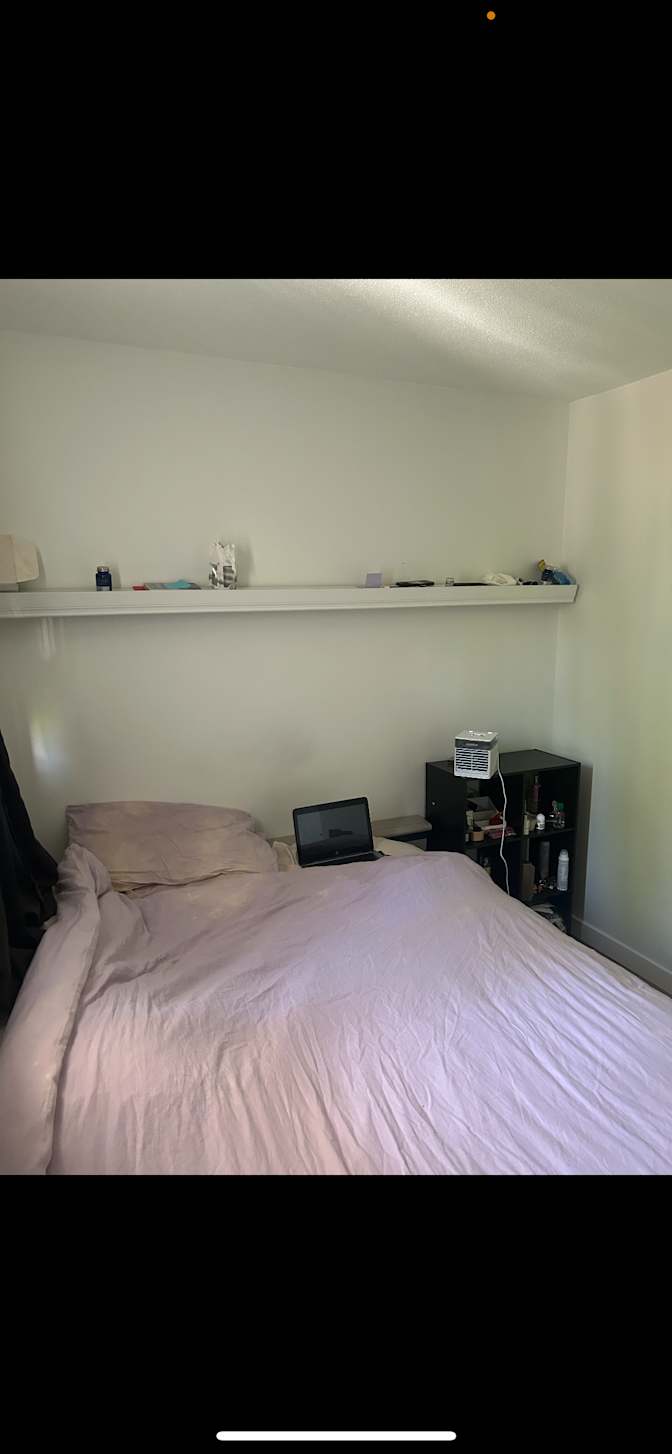 Yvannah's room