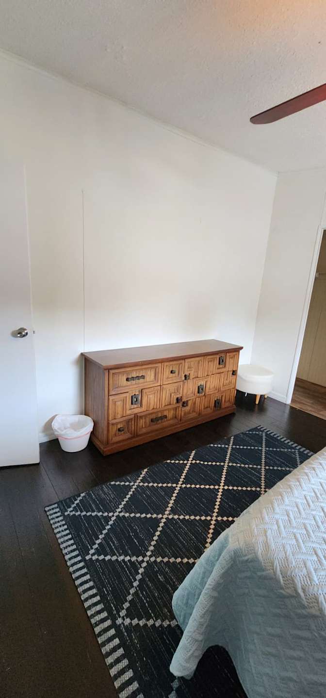 Enmanuel's room