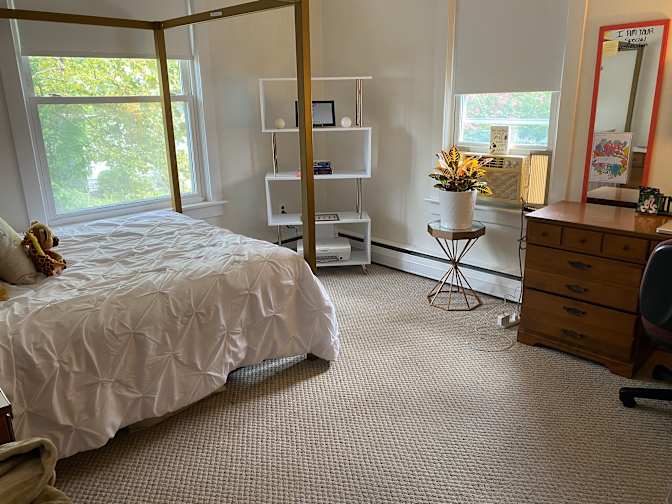 Aerielle's room