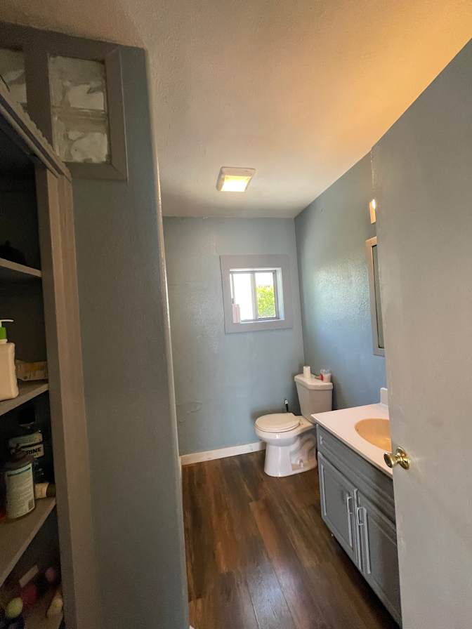 Houston Management Co's room