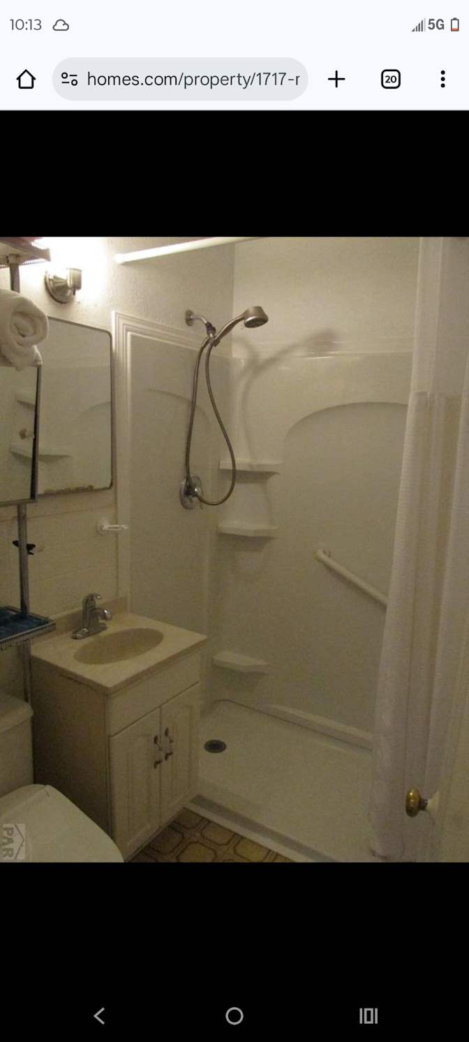 Thomas's room
