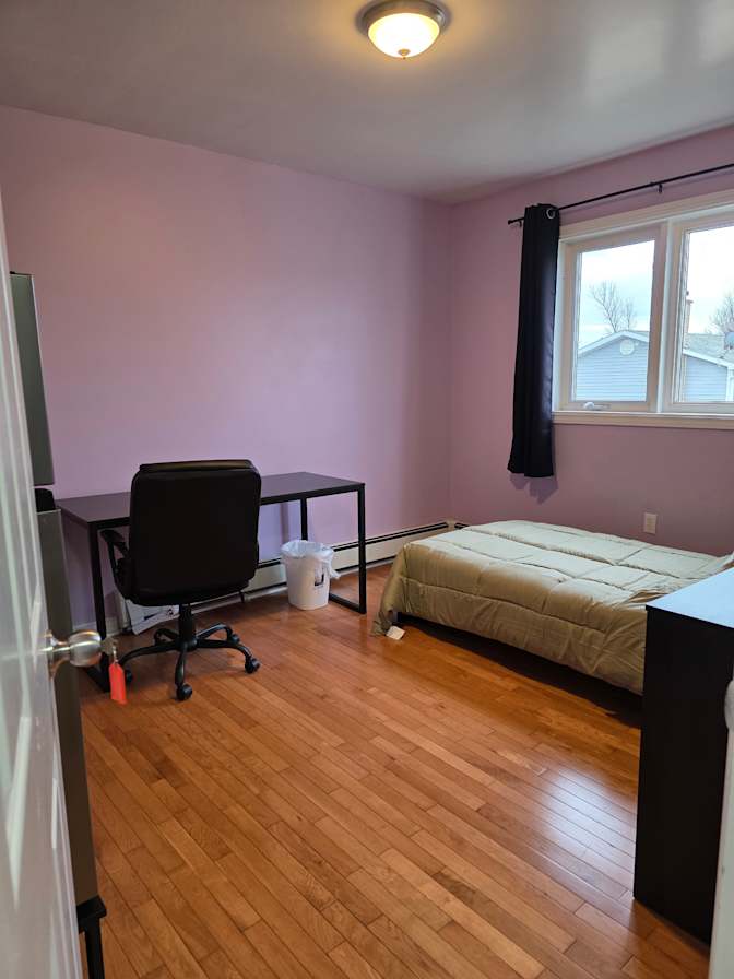 Steve's room