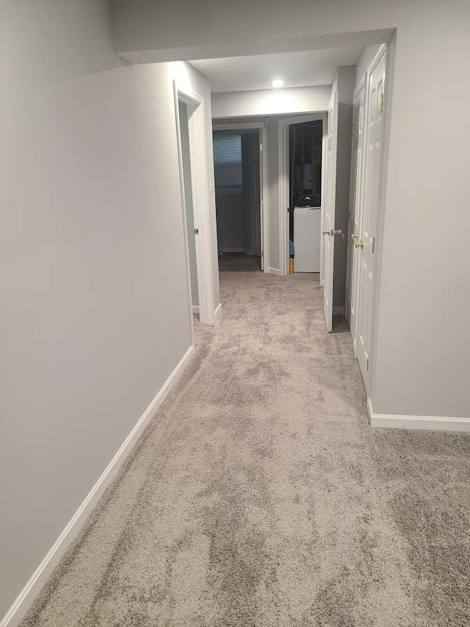 Wale basement Apartment's room