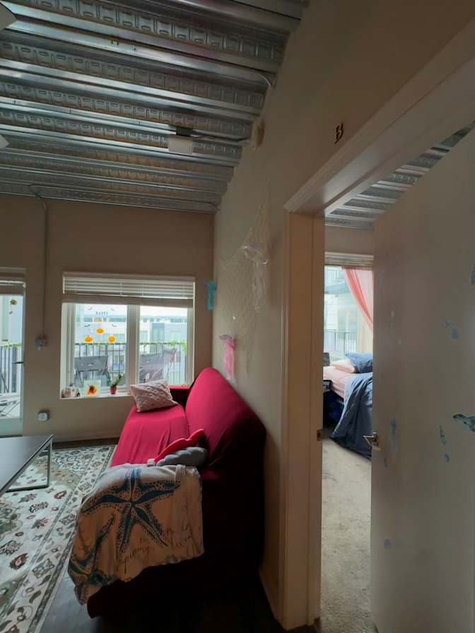Jana's room