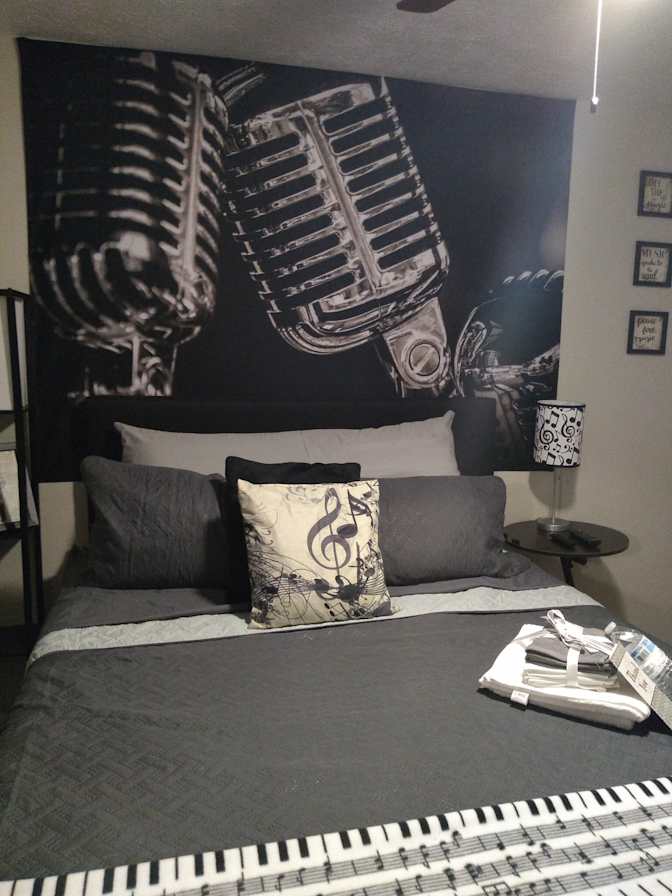 Elani's room