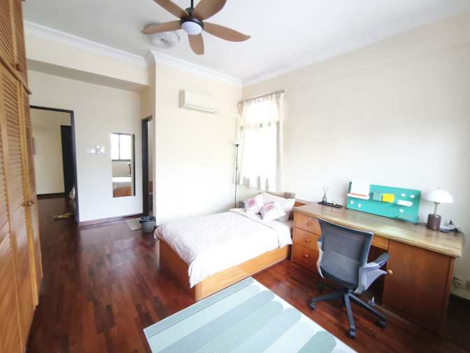 Kolive's room