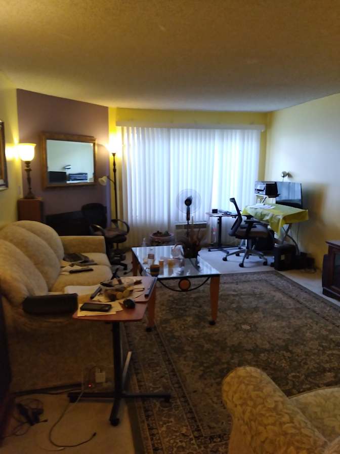 Naser's room
