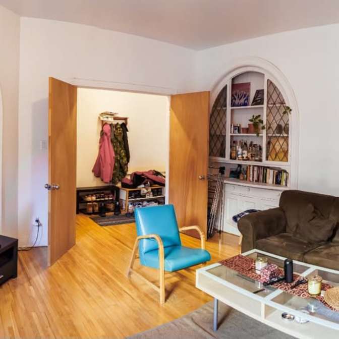 Farid's room