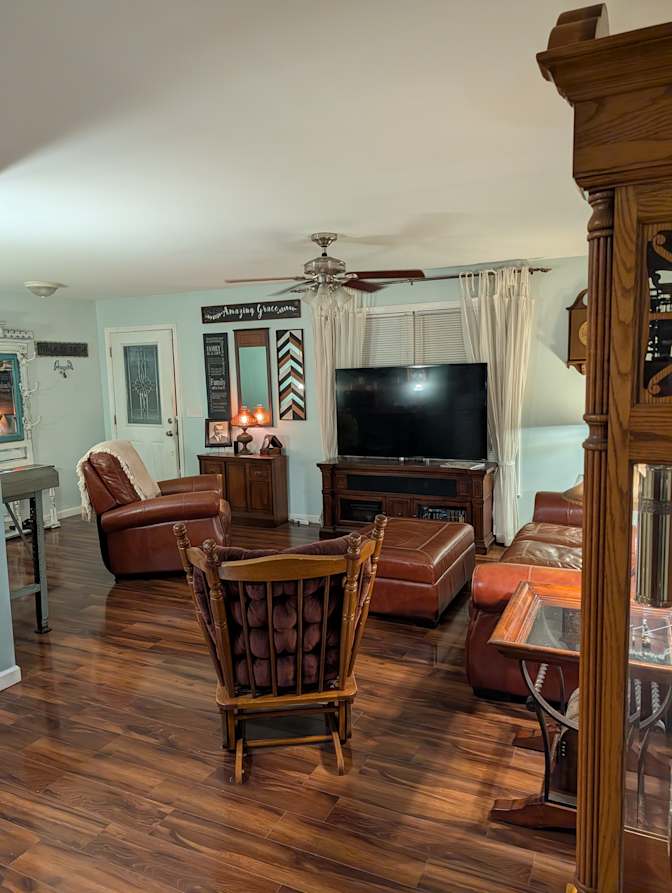 phillip morris's room