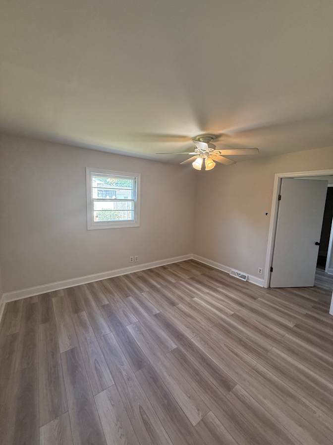 Alcove Rooms's room