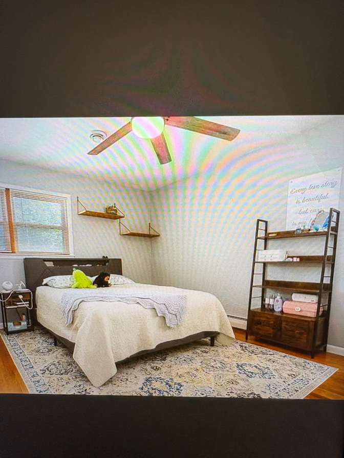 Felicia's room