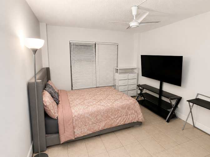 Djenika's room