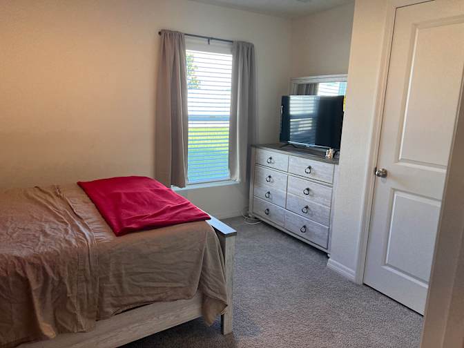 Sydni Shearer's room