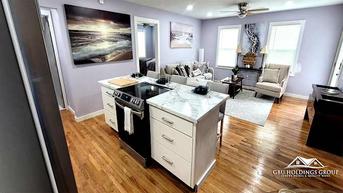 GBU Holdings Group's room