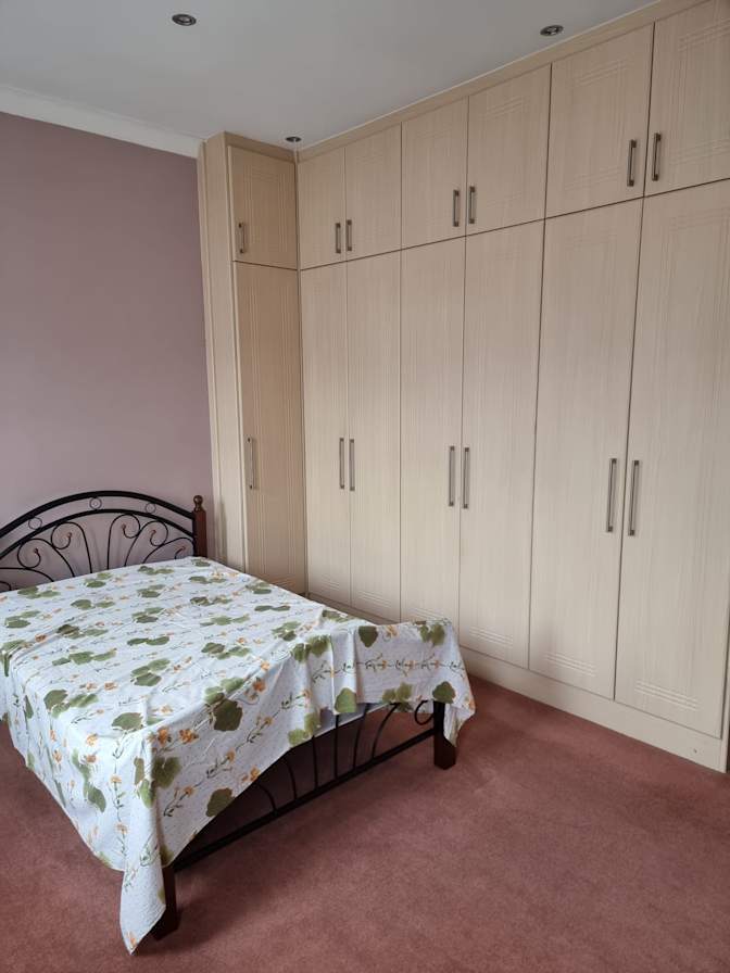 Samina's room