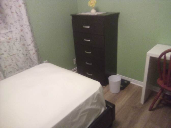 Daphne's room
