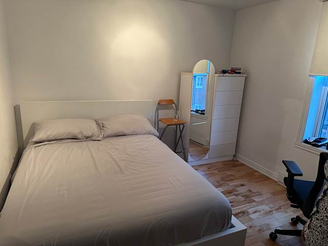 RMOA's room