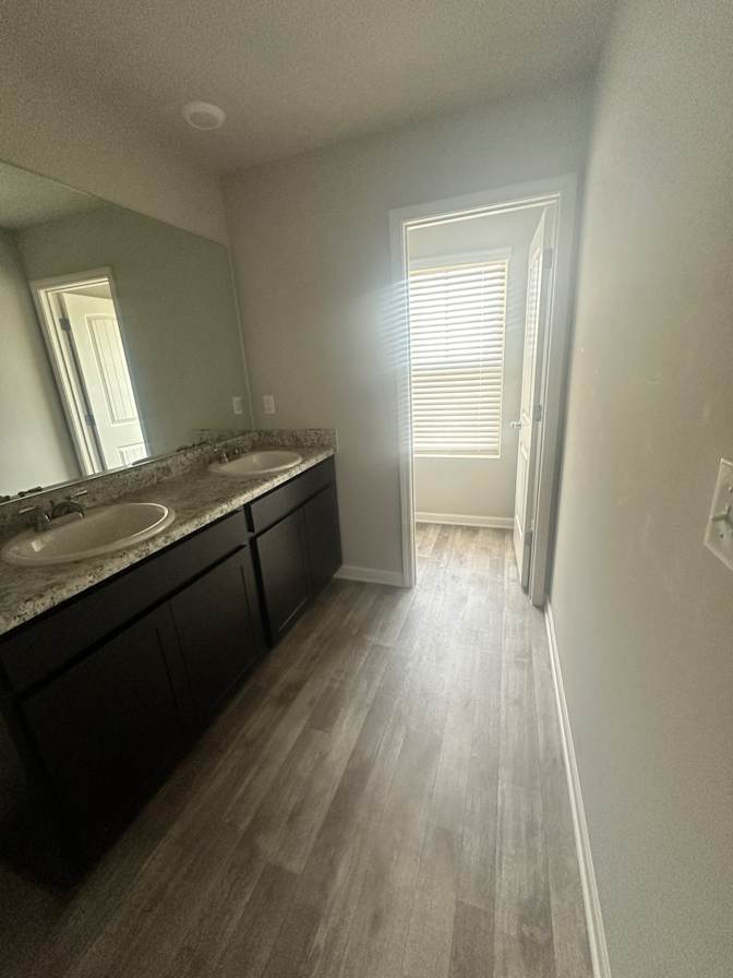 Alcove Rooms's room