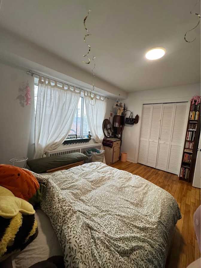 Toni's room