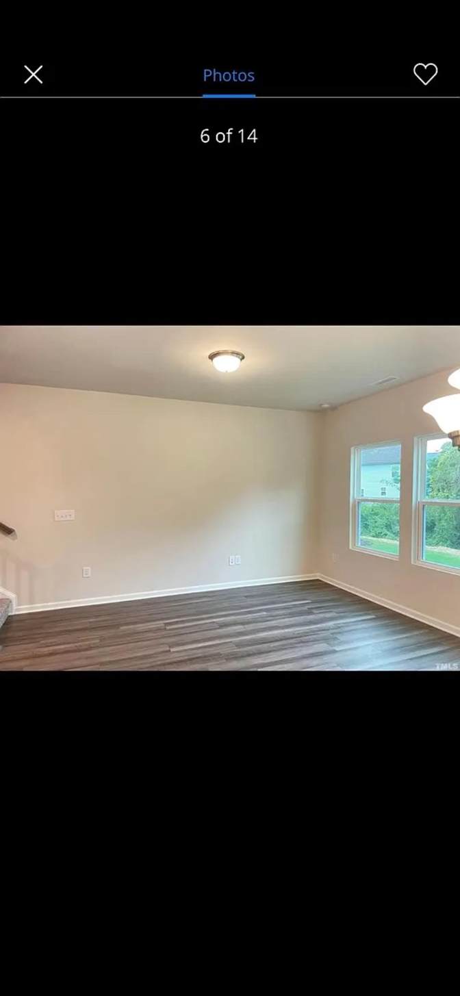 Alcove Rooms's room