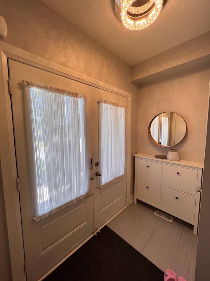 Bridgette's room