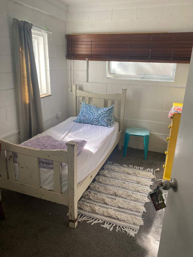 Lee's room