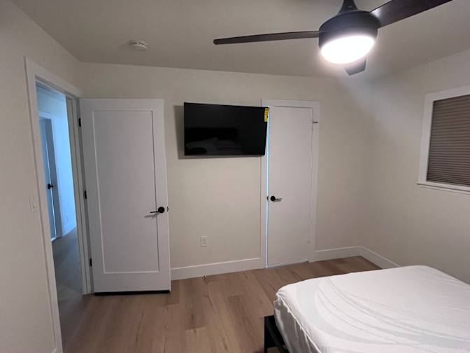 Al's room
