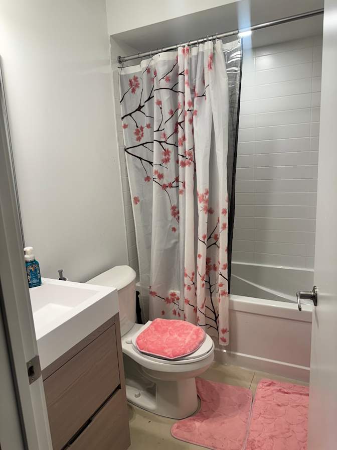 Liz's room