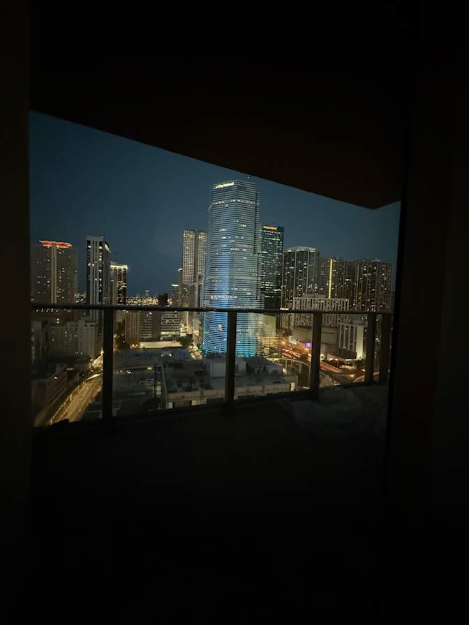 Andres's room