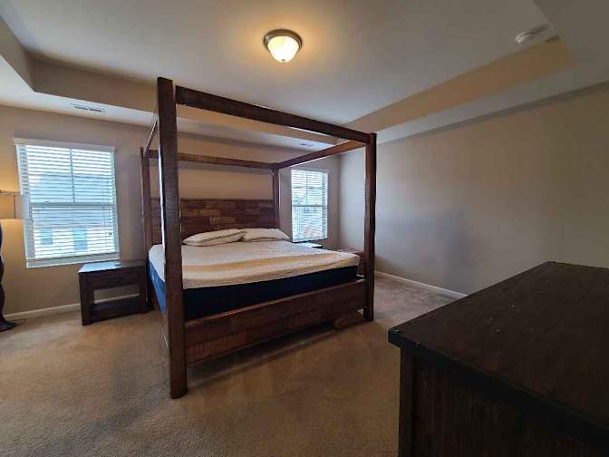 Alcove Rooms's room