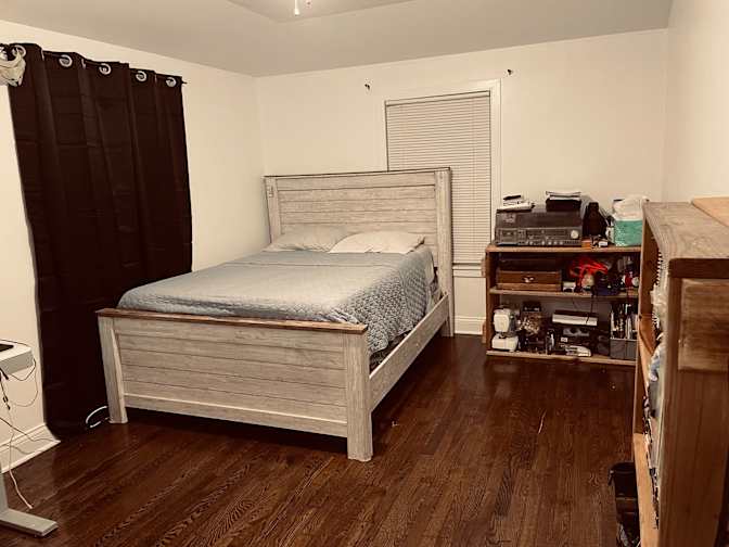 Sandy's room