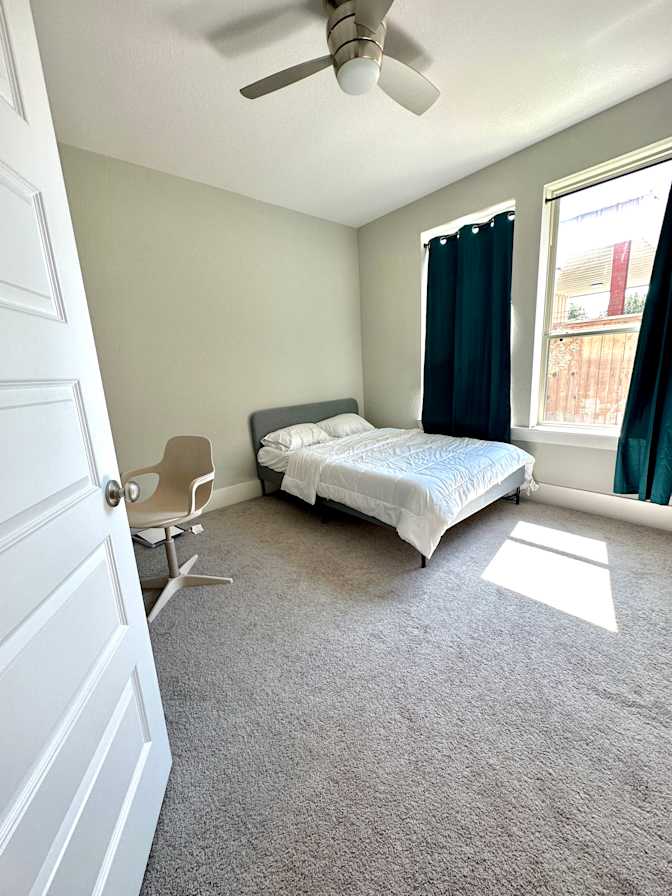 Roshnee's room
